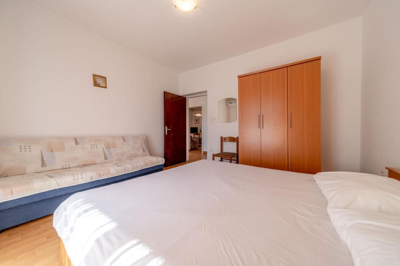Apartmani Bozica Barbat na Rabu المظهر الخارجي الصورة