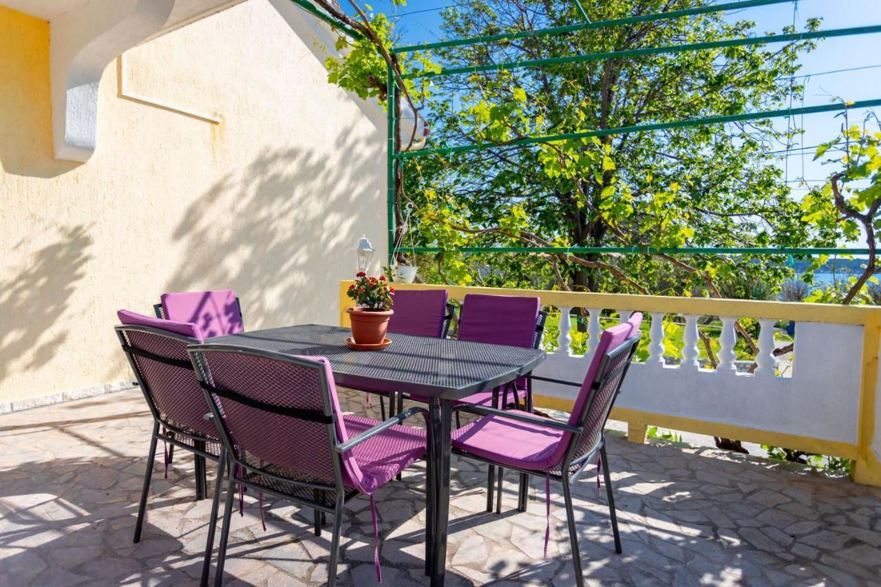 Apartmani Bozica Barbat na Rabu المظهر الخارجي الصورة