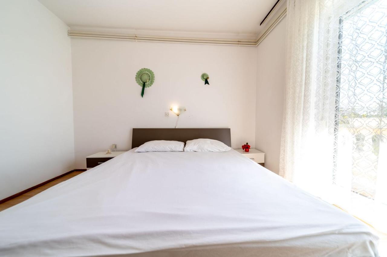 Apartmani Bozica Barbat na Rabu المظهر الخارجي الصورة