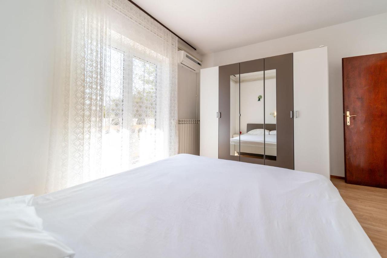 Apartmani Bozica Barbat na Rabu المظهر الخارجي الصورة