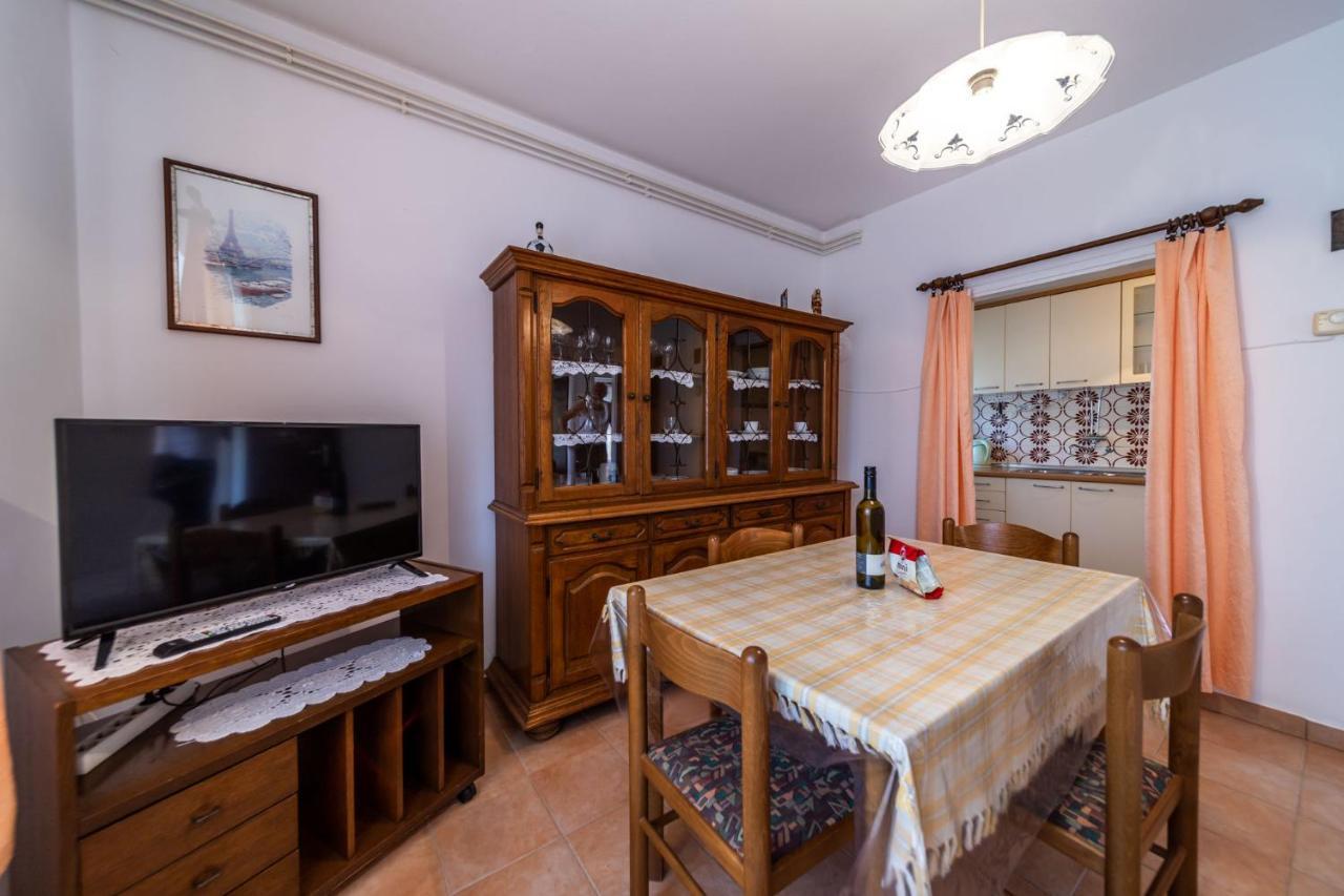 Apartmani Bozica Barbat na Rabu المظهر الخارجي الصورة