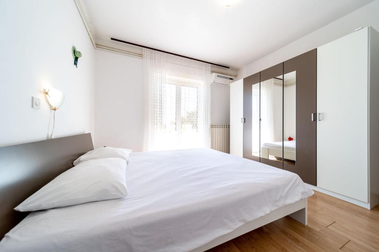 Apartmani Bozica Barbat na Rabu المظهر الخارجي الصورة