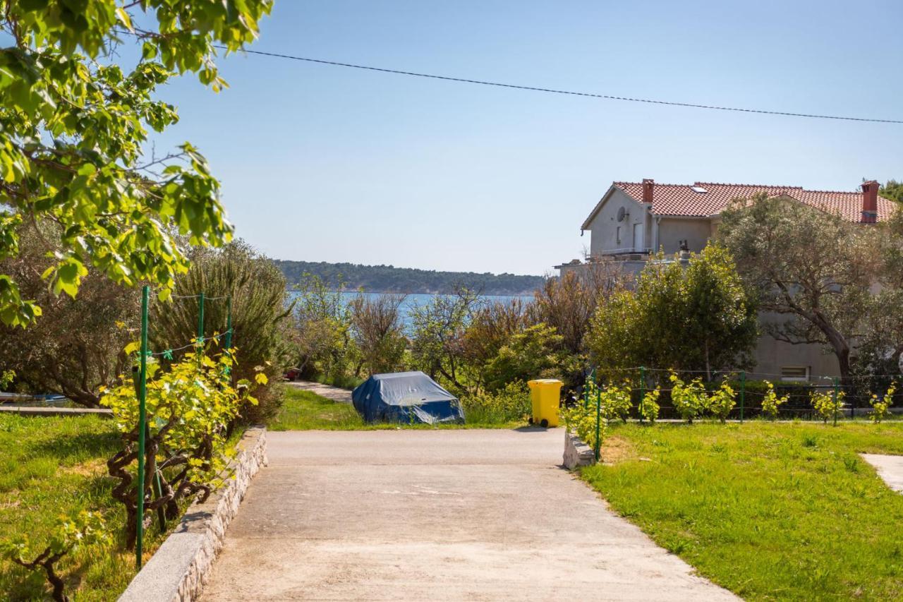 Apartmani Bozica Barbat na Rabu المظهر الخارجي الصورة